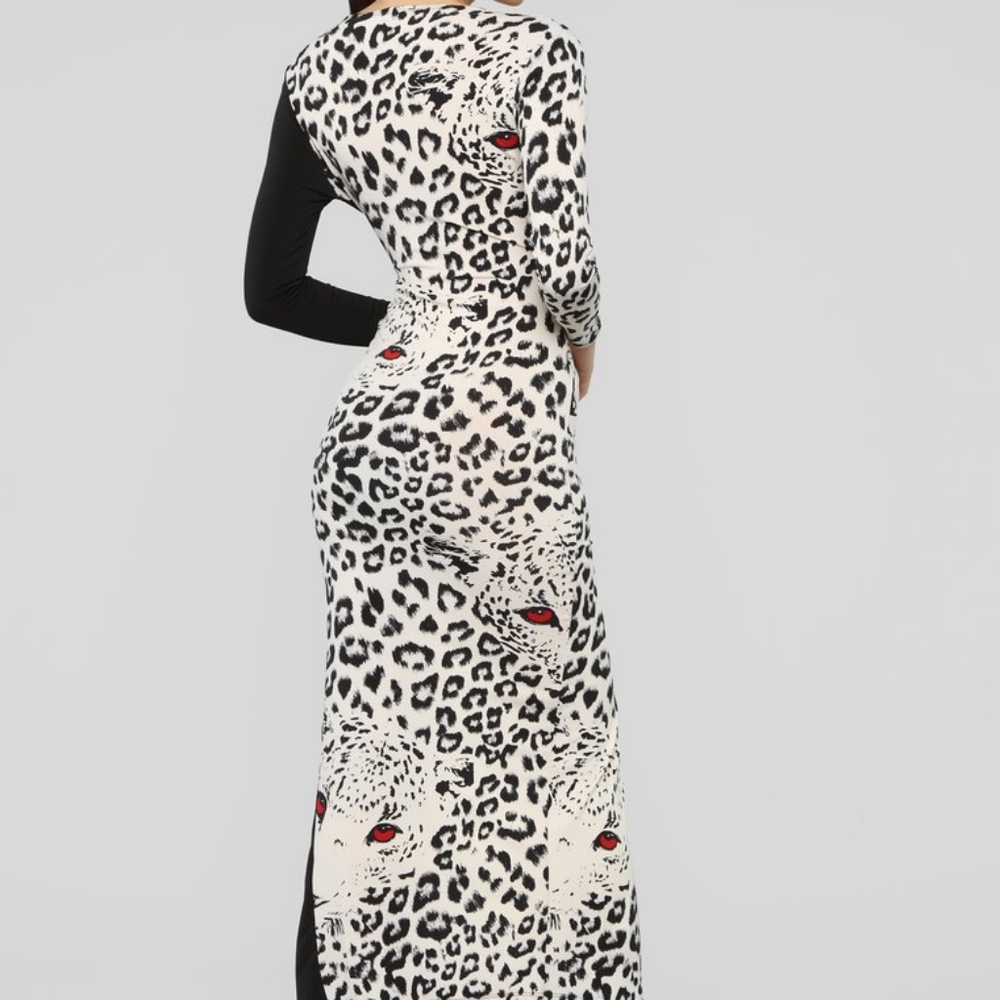 Dress - Picture 2 of 2